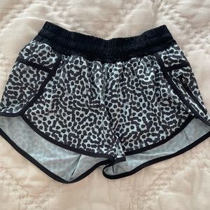 lulu lemon shorts - tracker